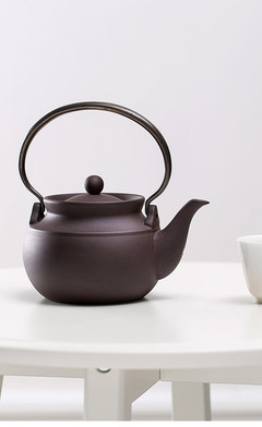 一壺山泉，半盞清歡——品黃漢彰大瓊田壺中的工夫茶韻